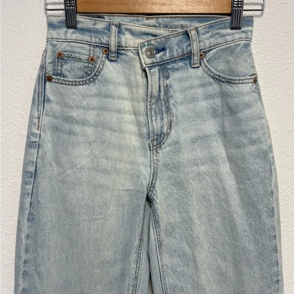 American Eagle Highest Rise Baggy Straight Jeans Light Wash Size 24 - Picture 4 of 13